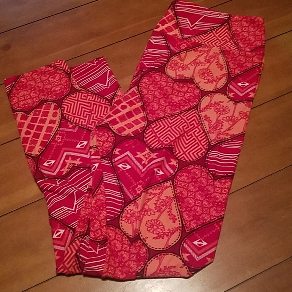 Lularoe valentine leggings